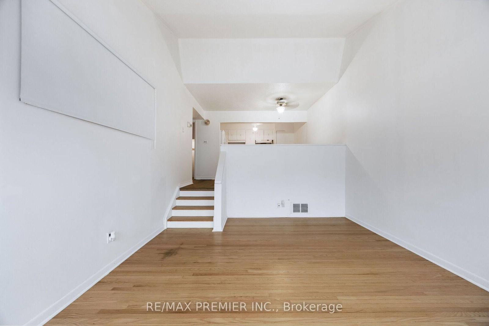 248 John Garland Boulevard • #82 • Toronto, ON photo 9