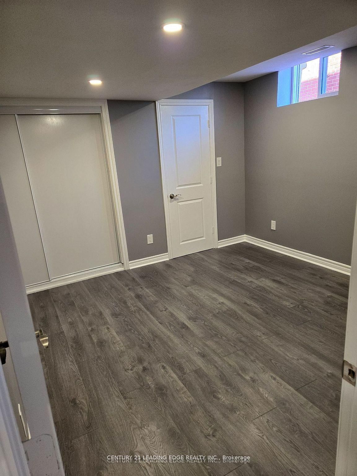 10 Lambton Avenue, Toronto, ON, photo 5