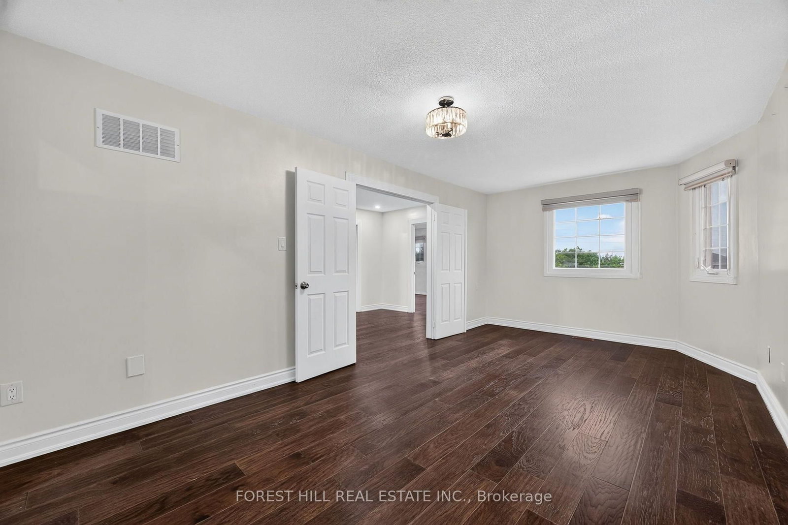 55 Castlehill Road • Brampton, ON photo 20