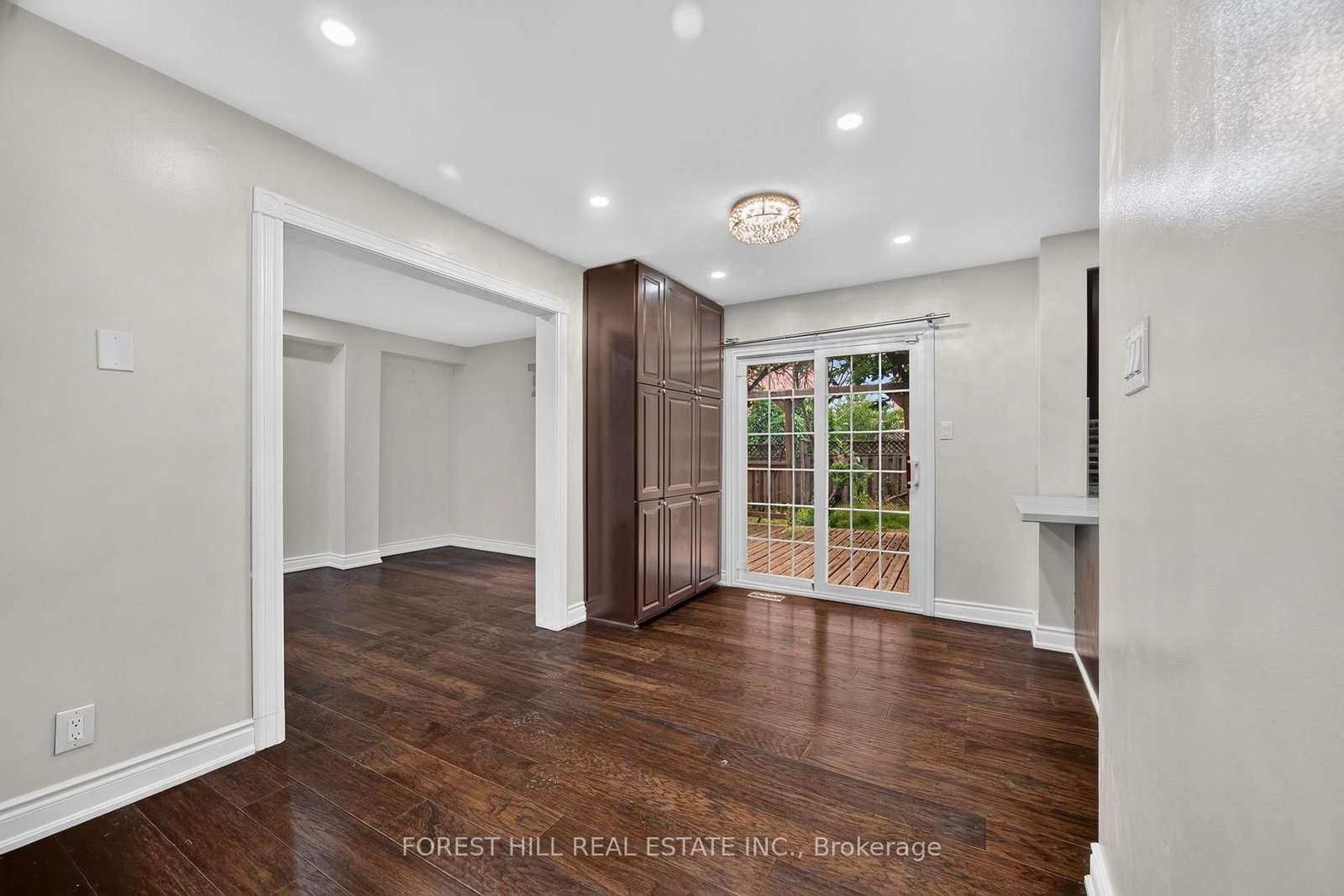 55 Castlehill Road • Brampton, ON photo 9