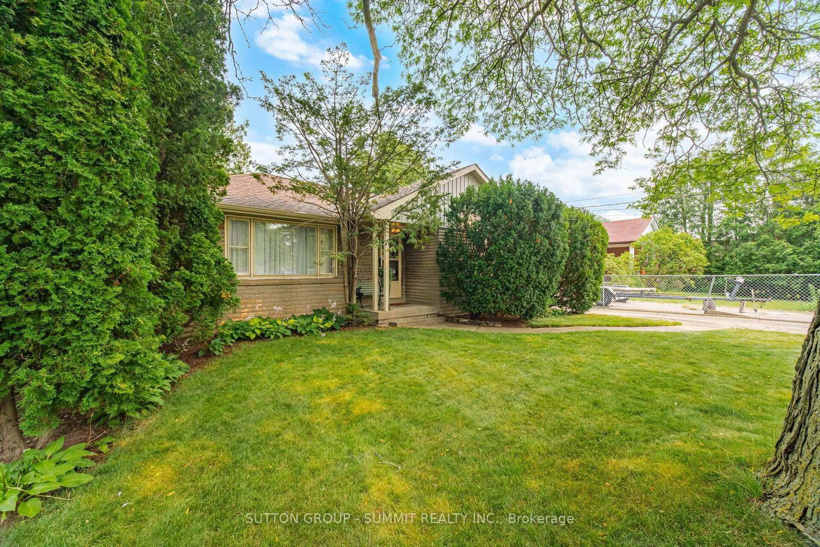 25 ARCH Road • Mississauga, ON photo 5