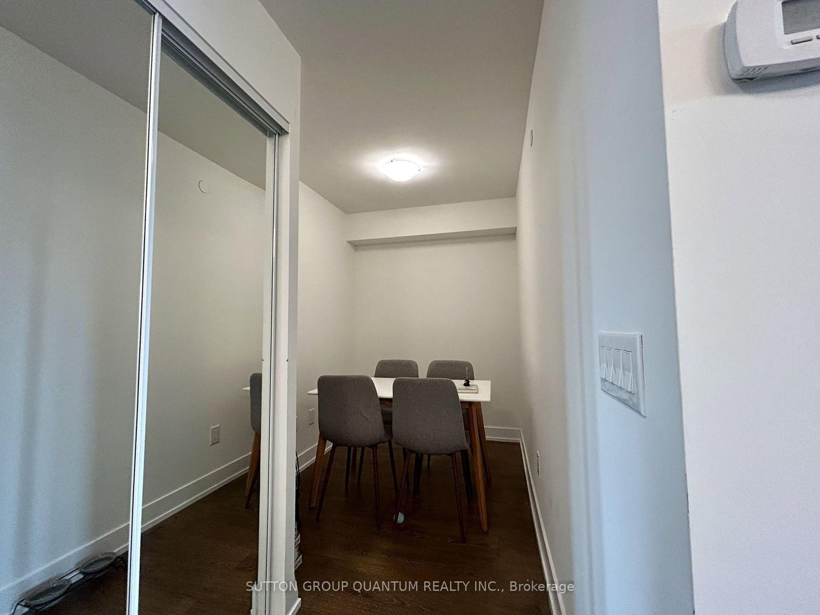 1532-5 Mabelle Avenue, Toronto, ON, photo 5