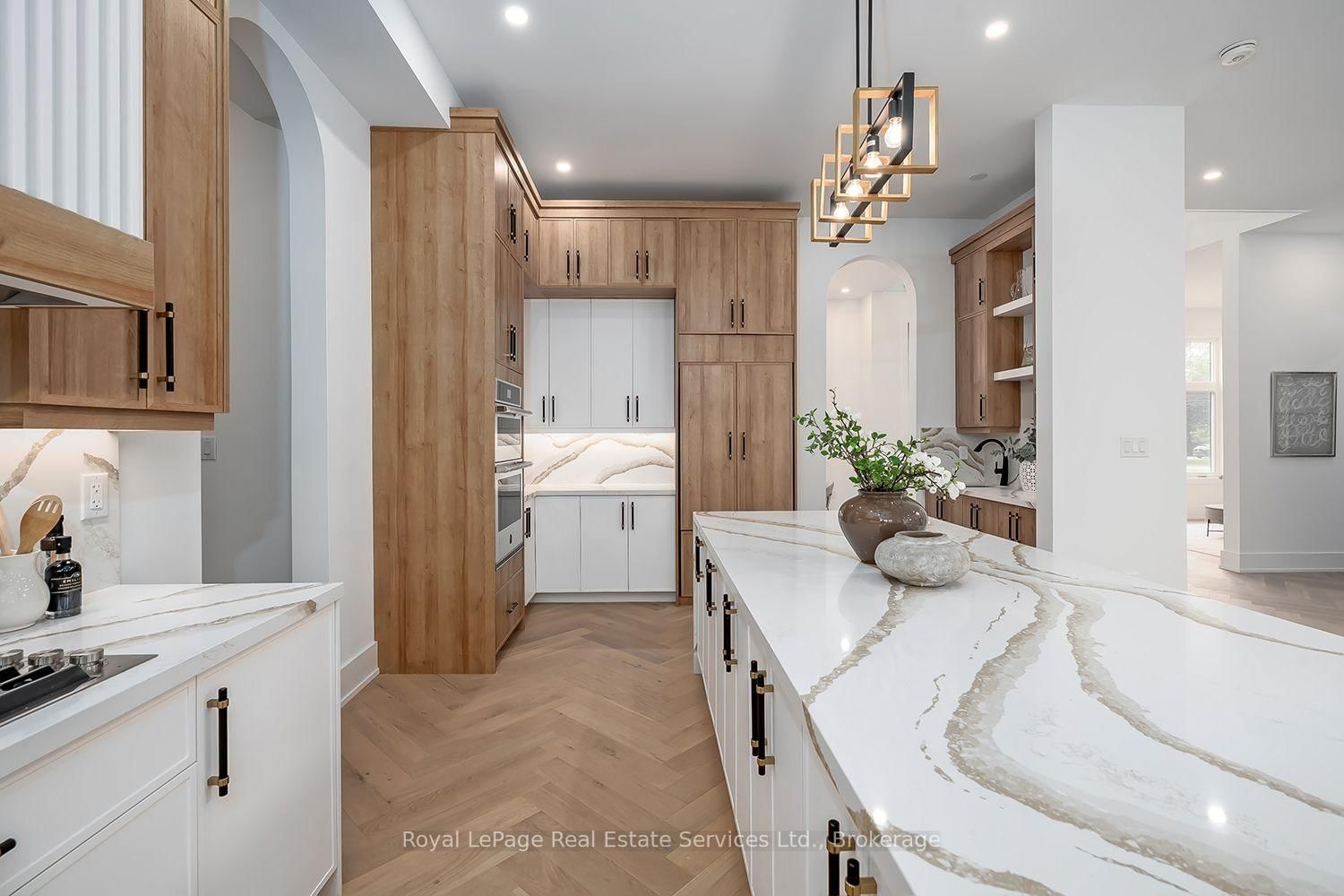 302 Tuck Drive • Burlington, ON photo 14