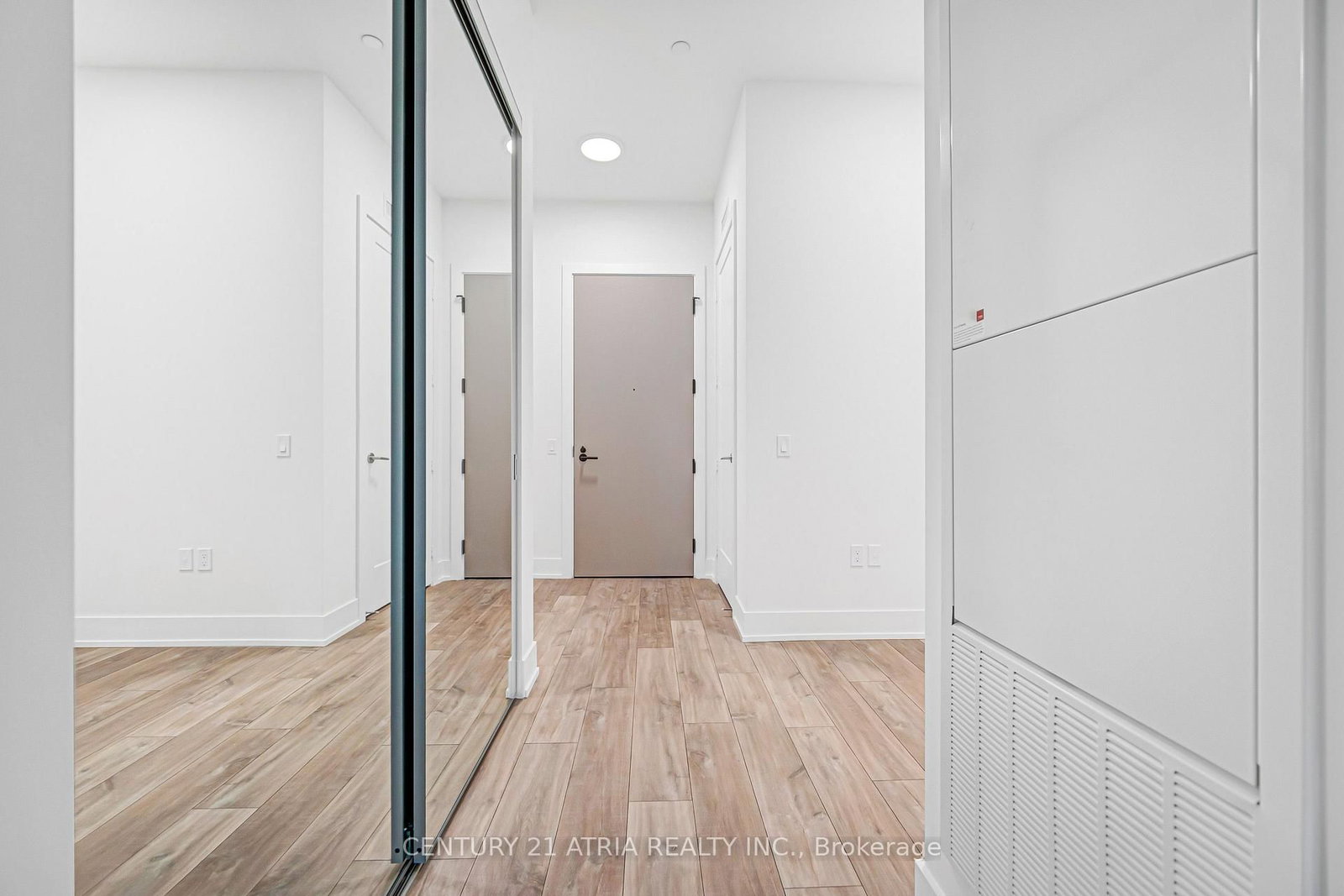 PH03-858 Dupont Street, Toronto, ON, photo 2