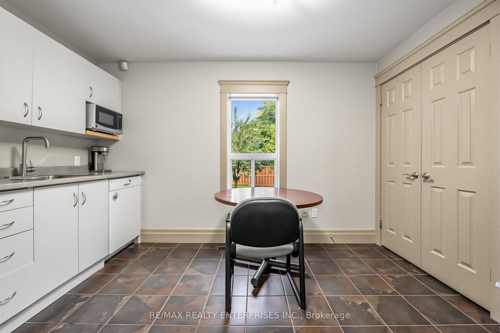 3569 Cawthra Road • Mississauga, ON photo 25