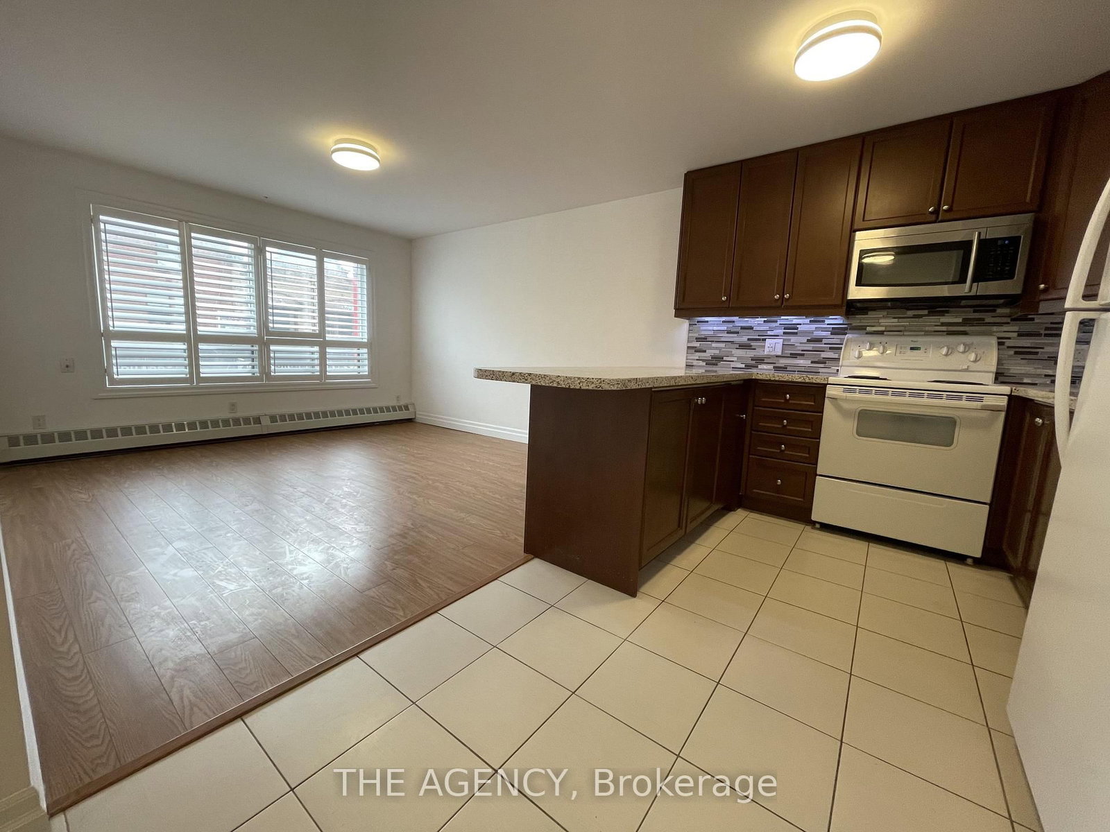 5-2940 Dundas Street, Toronto, ON, photo 2