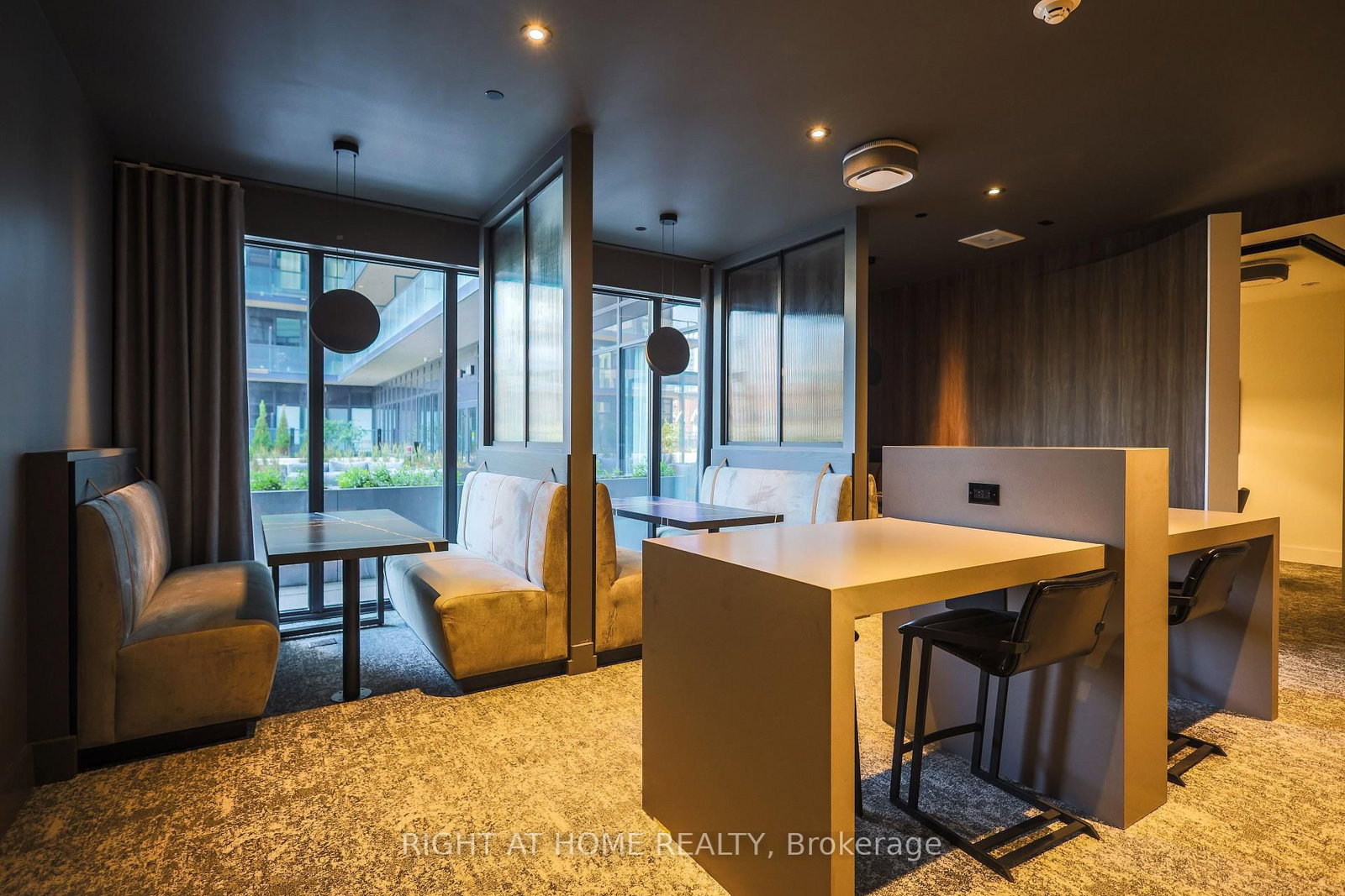 285 Dufferin Street • #525 • Toronto, ON photo 17