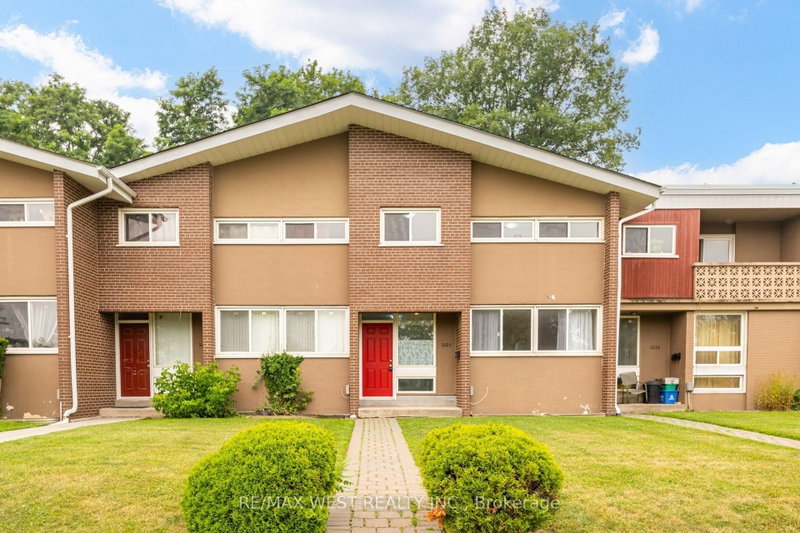 3226 - 3226 The Credit Woodlands