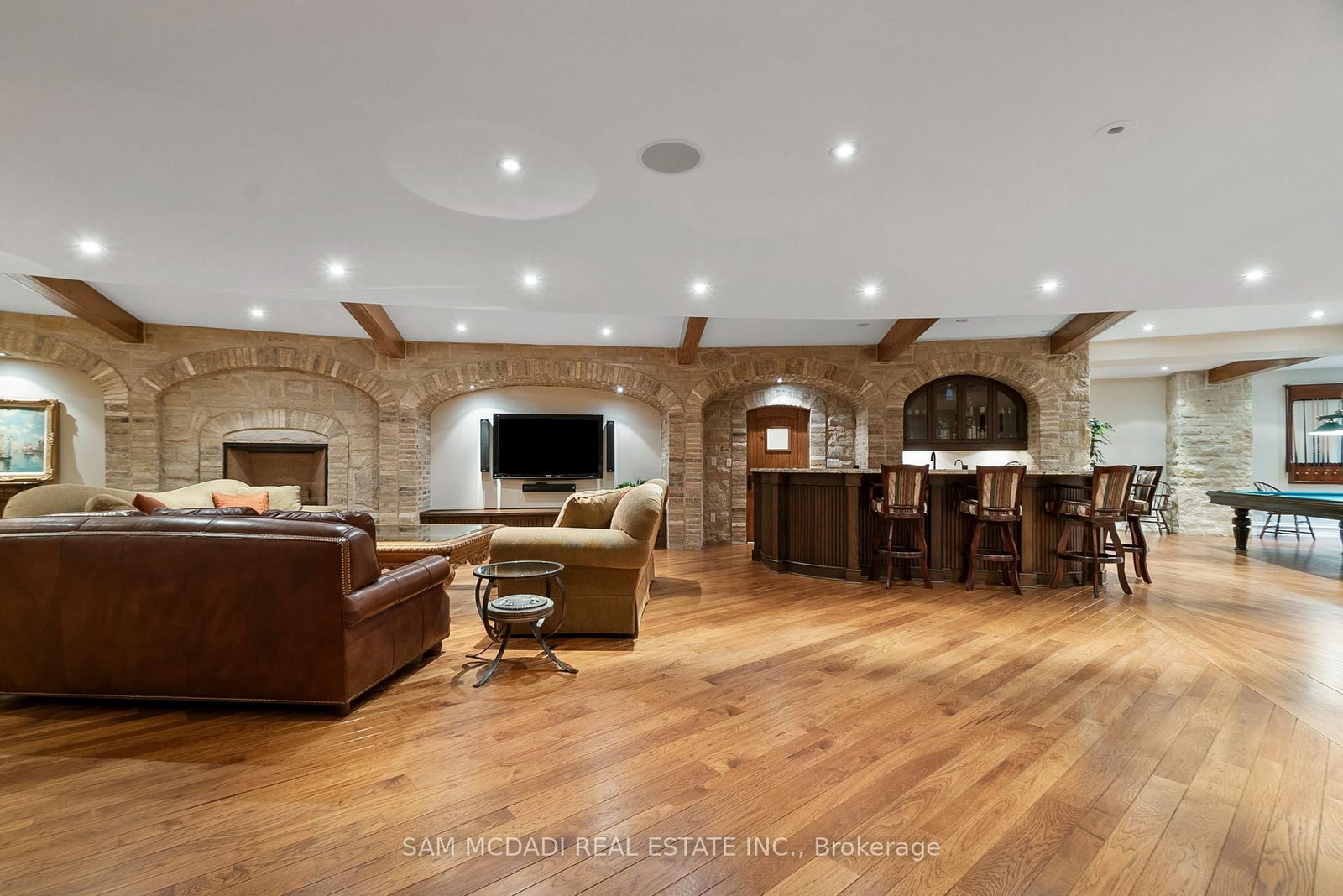 1343 Blythe Rd, Mississauga, view 39