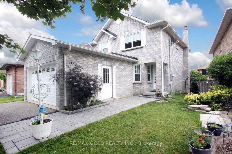 65 Cheviot Crescent