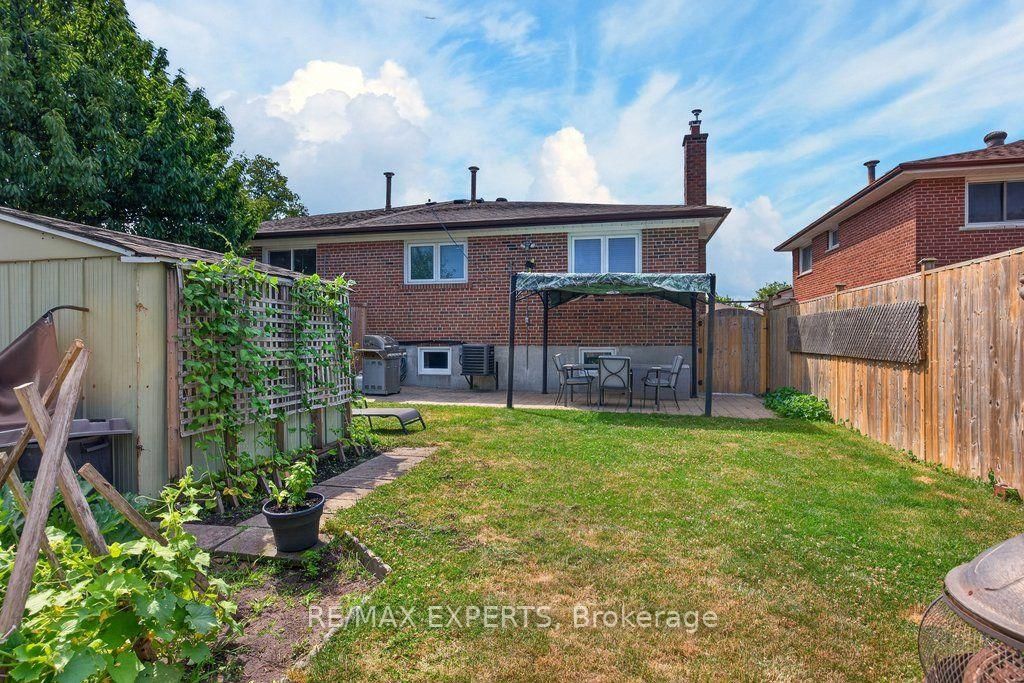 32 Firenza Drive • Toronto, ON photo 30