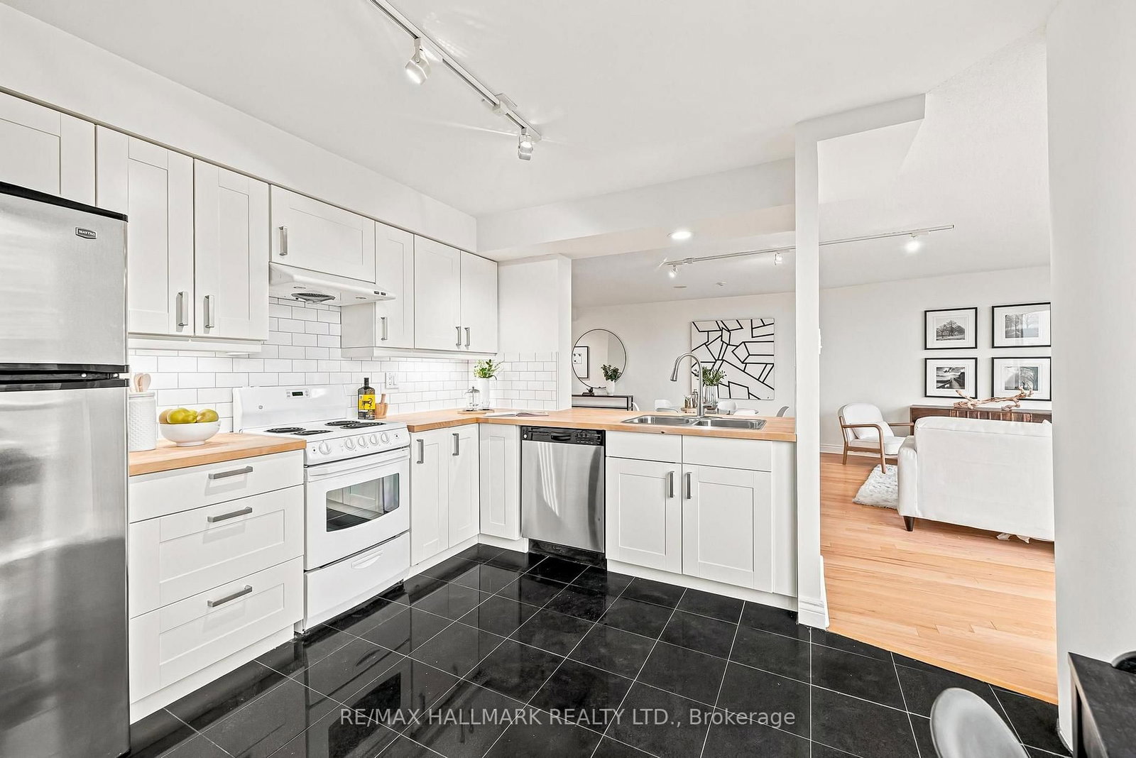 50 W Eglinton Avenue • #607 • Mississauga, ON photo 10