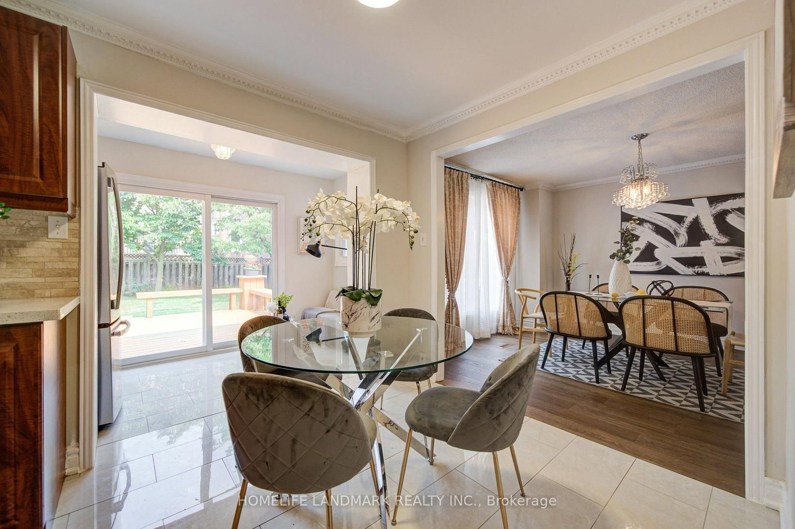 1091 Queens Avenue • Oakville, ON photo 14