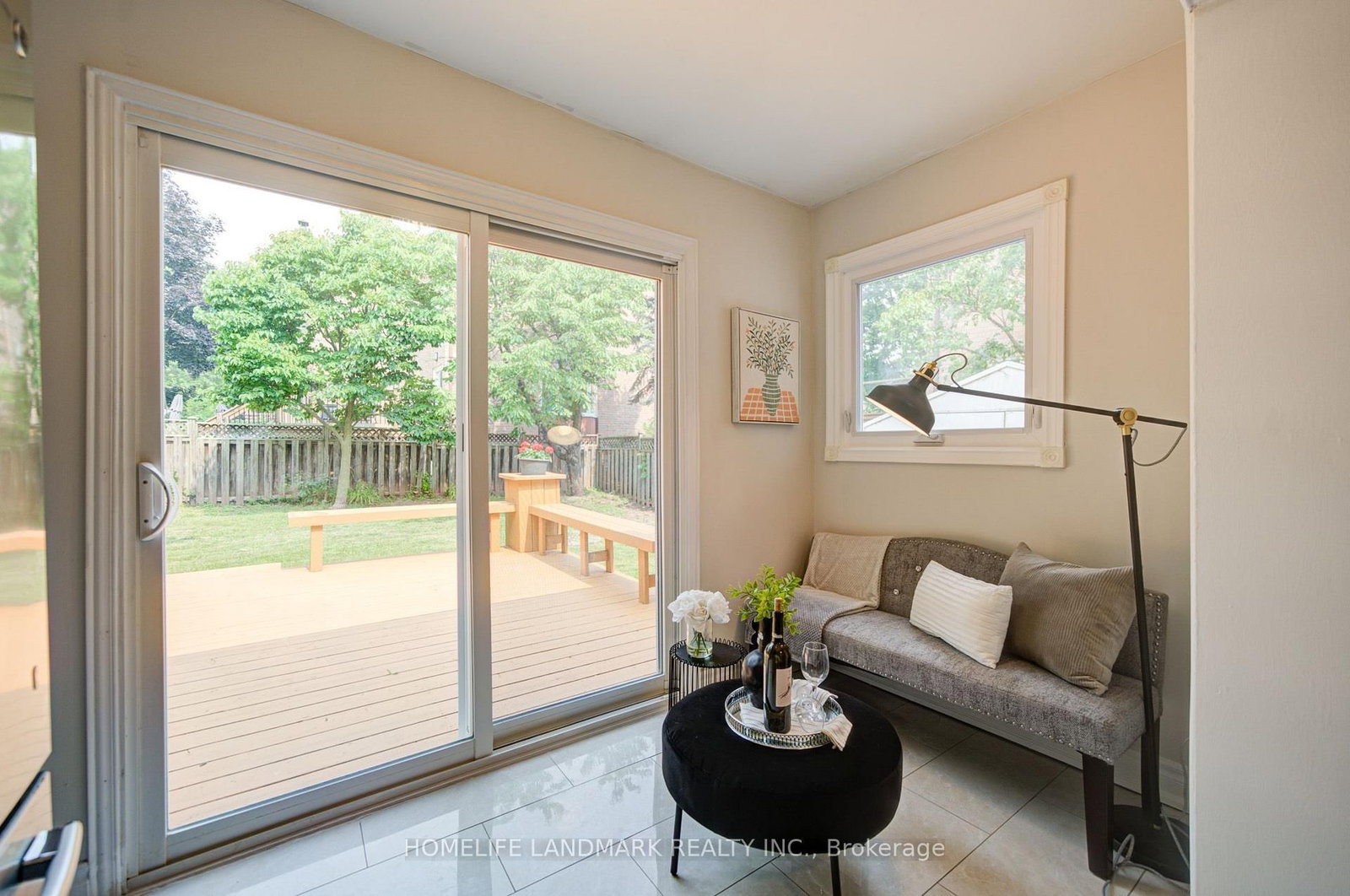1091 Queens Avenue • Oakville, ON photo 19