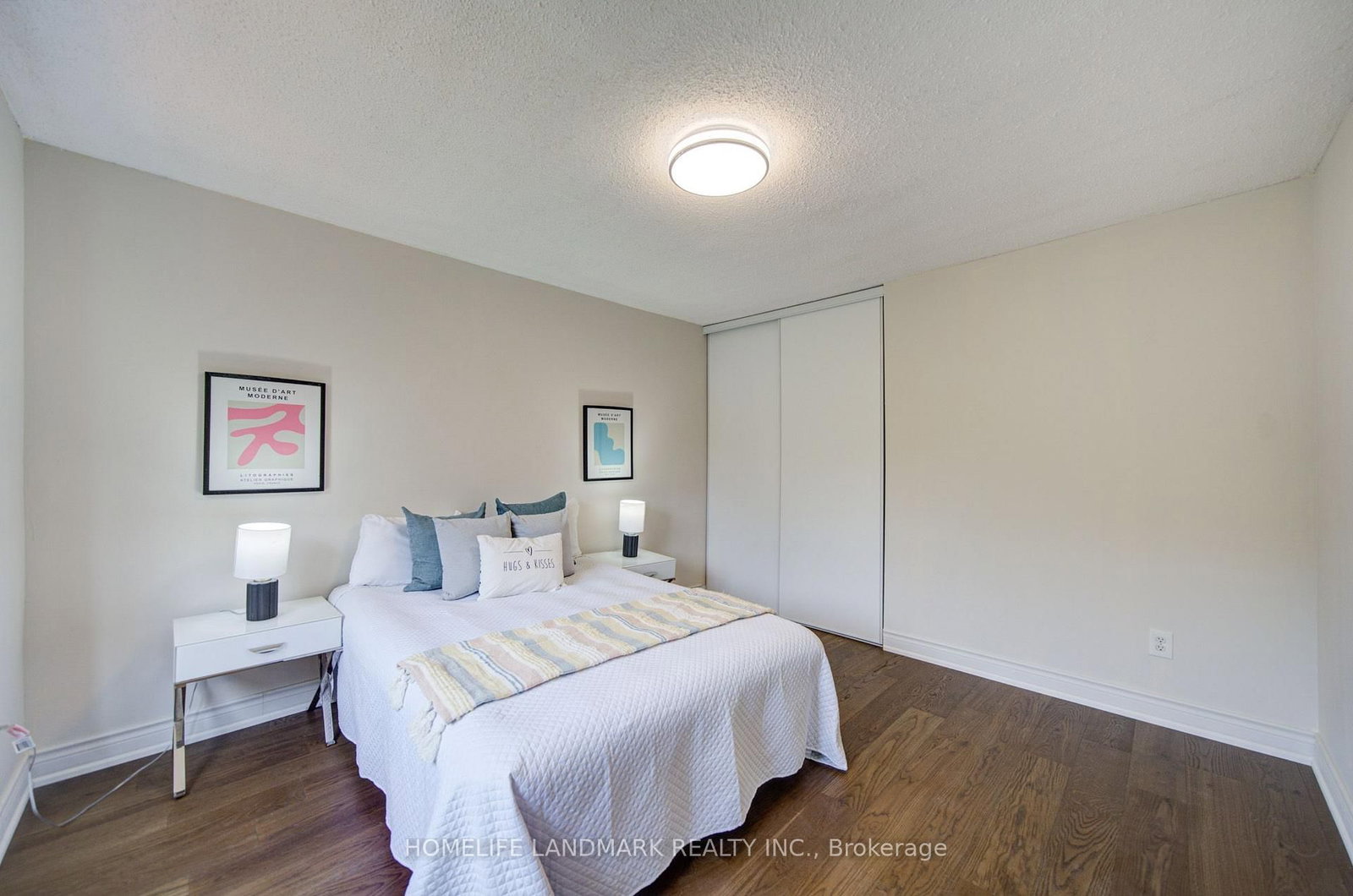 1091 Queens Avenue • Oakville, ON photo 23
