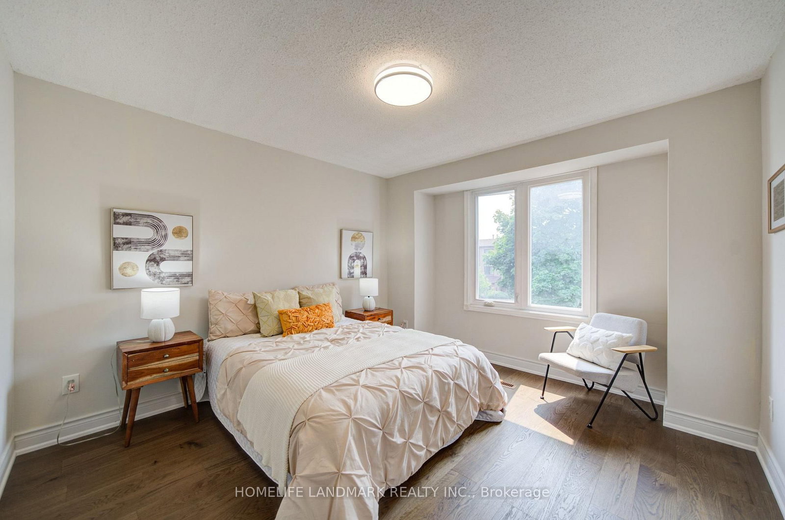 1091 Queens Avenue • Oakville, ON photo 25