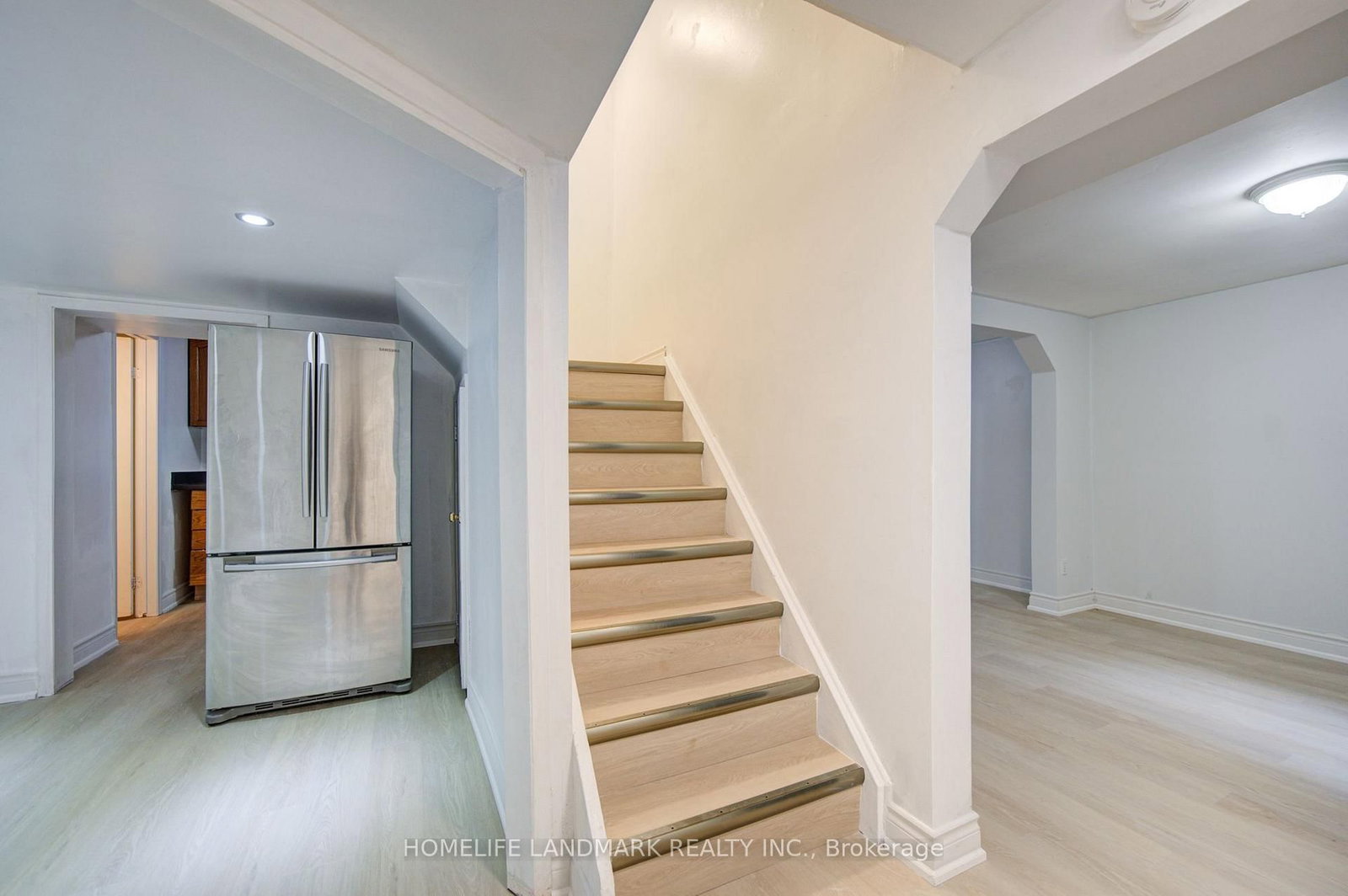 1091 Queens Avenue • Oakville, ON photo 36