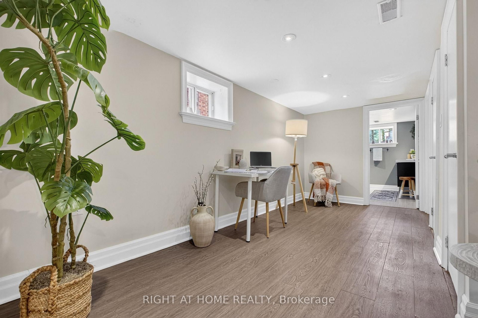 77 Elma Street • Toronto, ON photo 19