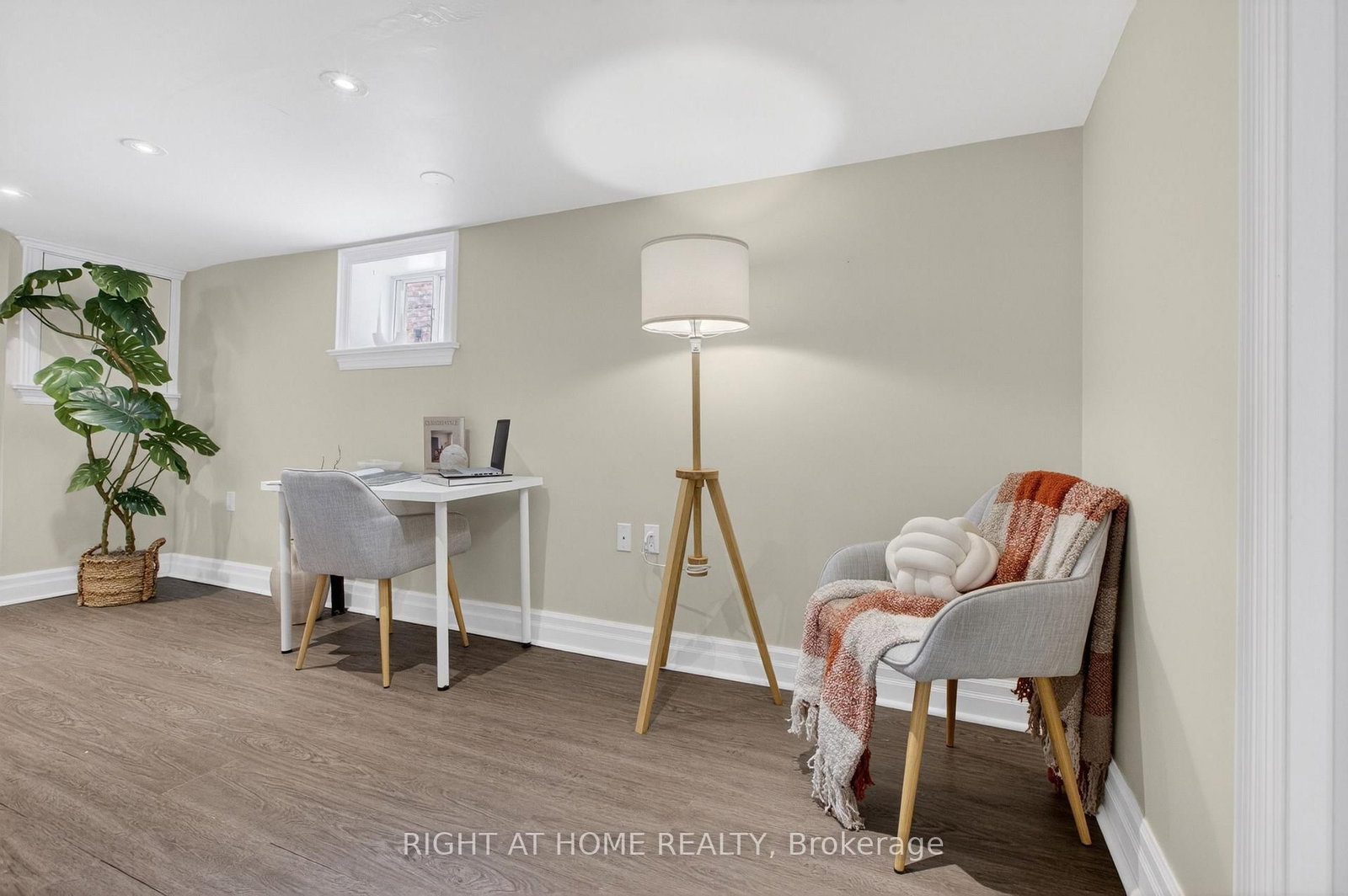 77 Elma Street • Toronto, ON photo 21