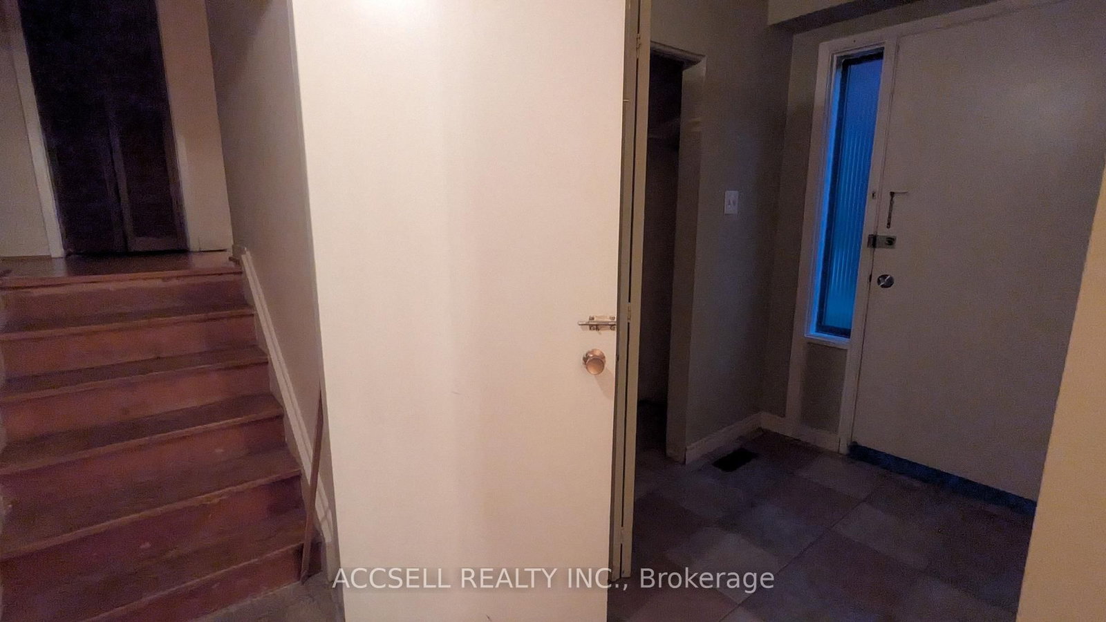 1055 Claredale Road • Mississauga, ON photo 11