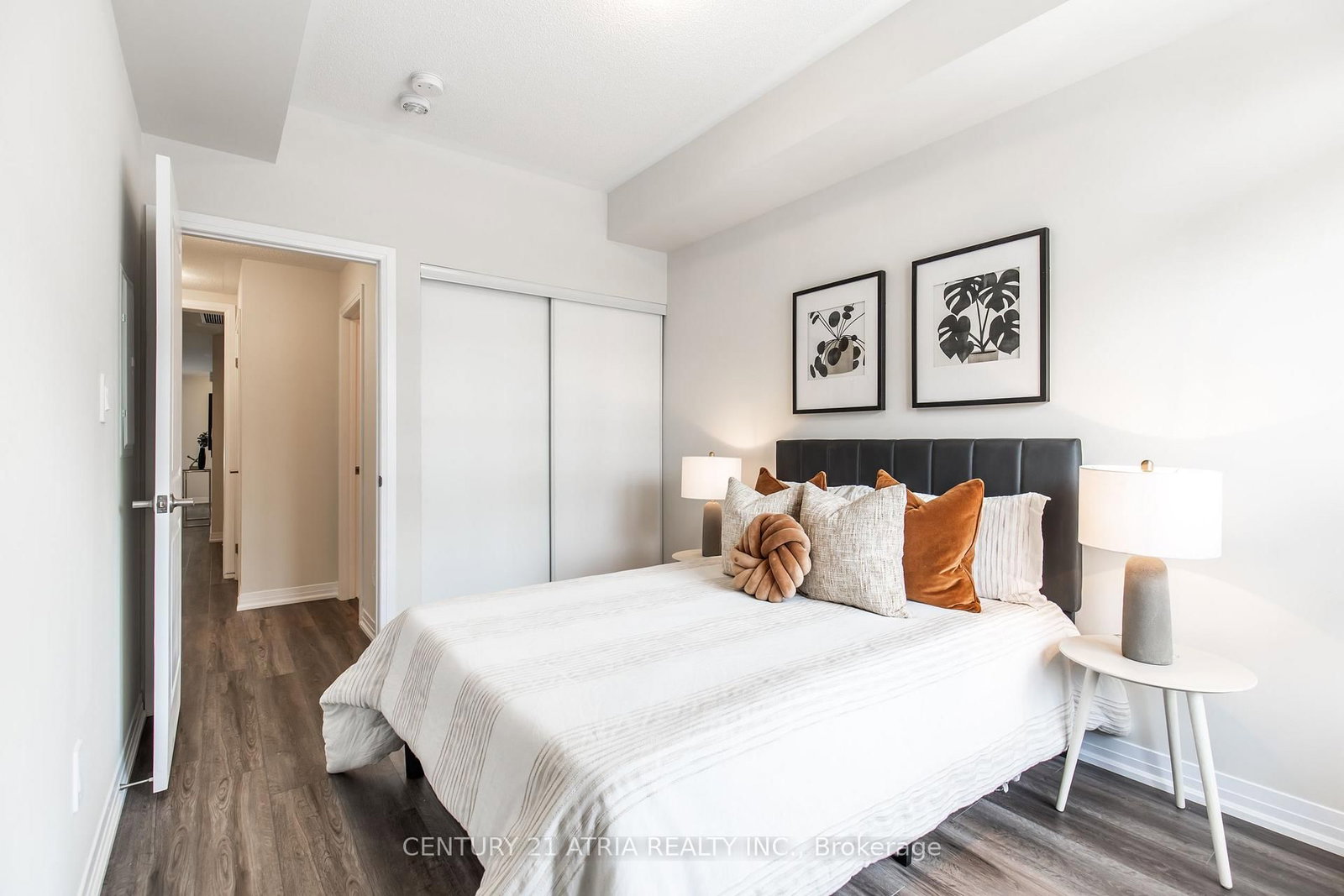 1597 Rose Way • #112 • Milton, ON photo 19