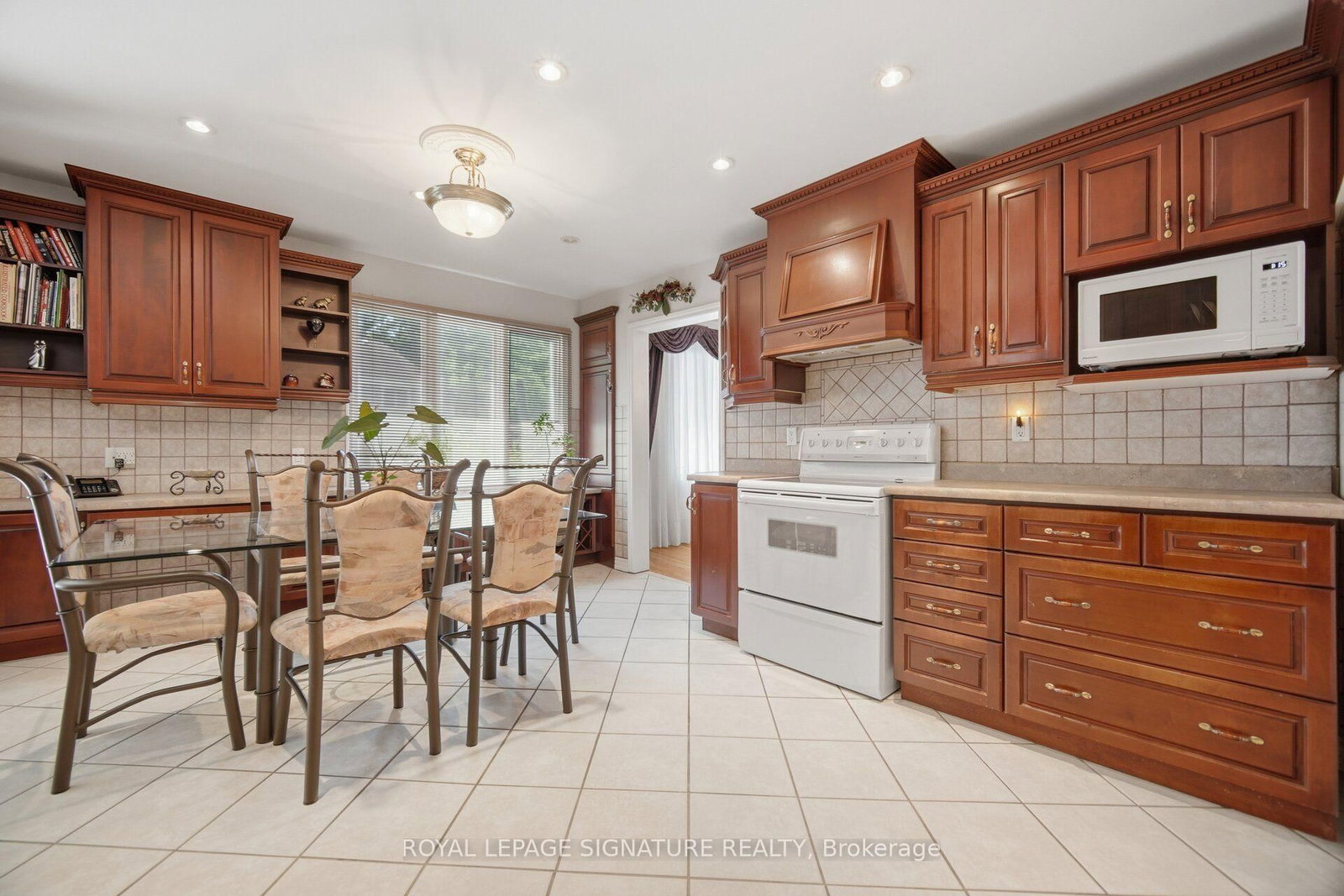 2130 Autumn Breeze Drive N • Mississauga, ON photo 11