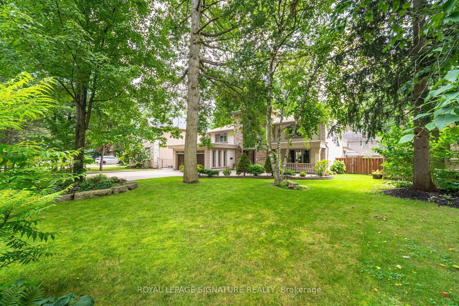 2130 Autumn Breeze Drive N • Mississauga, ON photo 4