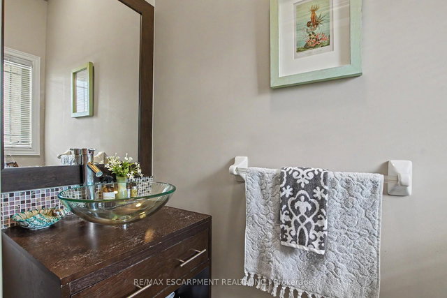 11 - 2169 Orchard Road