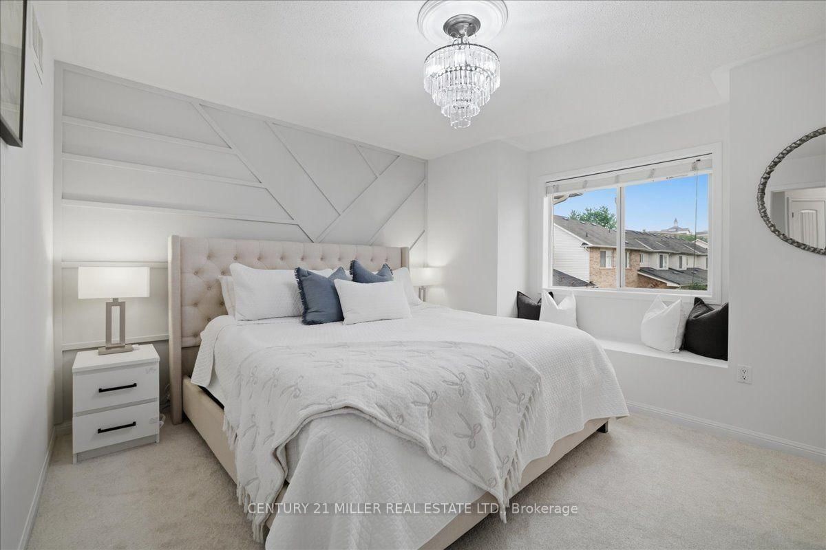 3085 Cardross Court • Oakville, ON photo 14