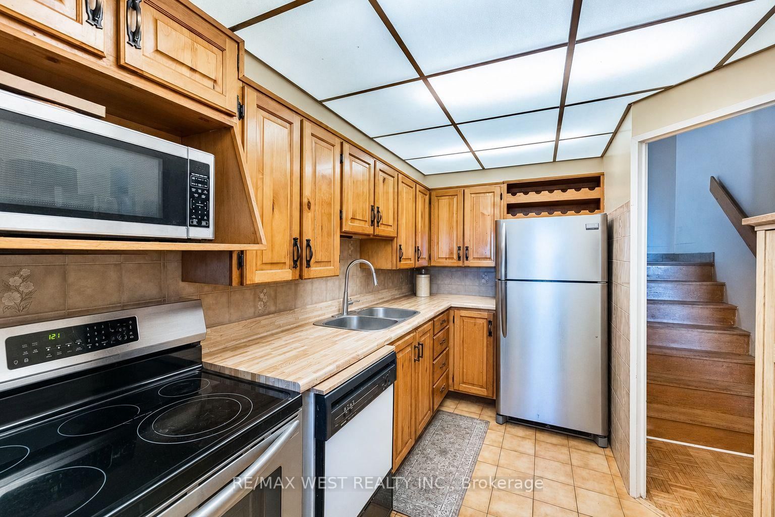 11 Wincott Drive • #1104 • Toronto, ON photo 11