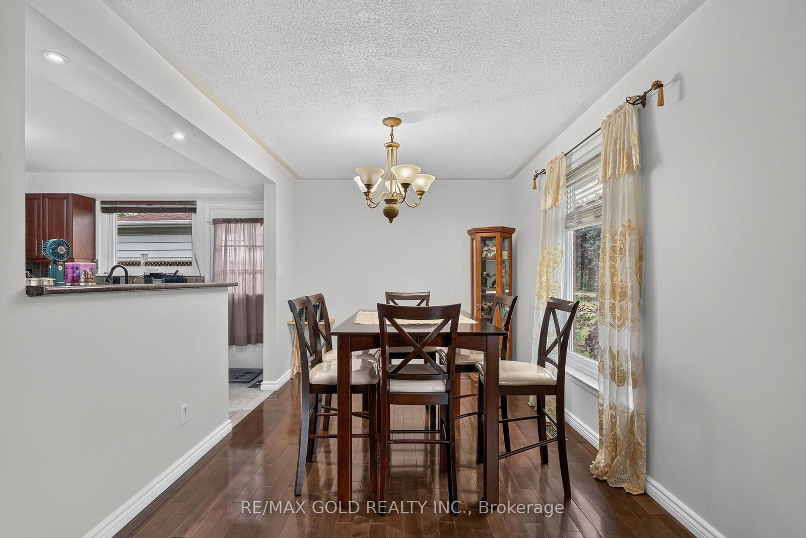 32 Dunblaine Crescent • Brampton, ON photo 10