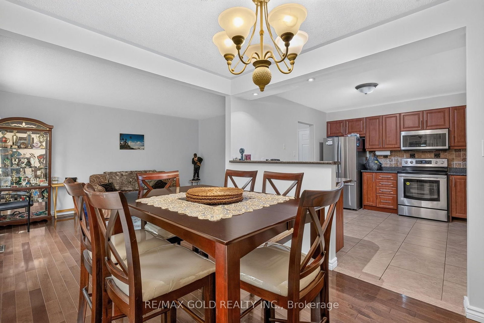 32 Dunblaine Crescent • Brampton, ON photo 12