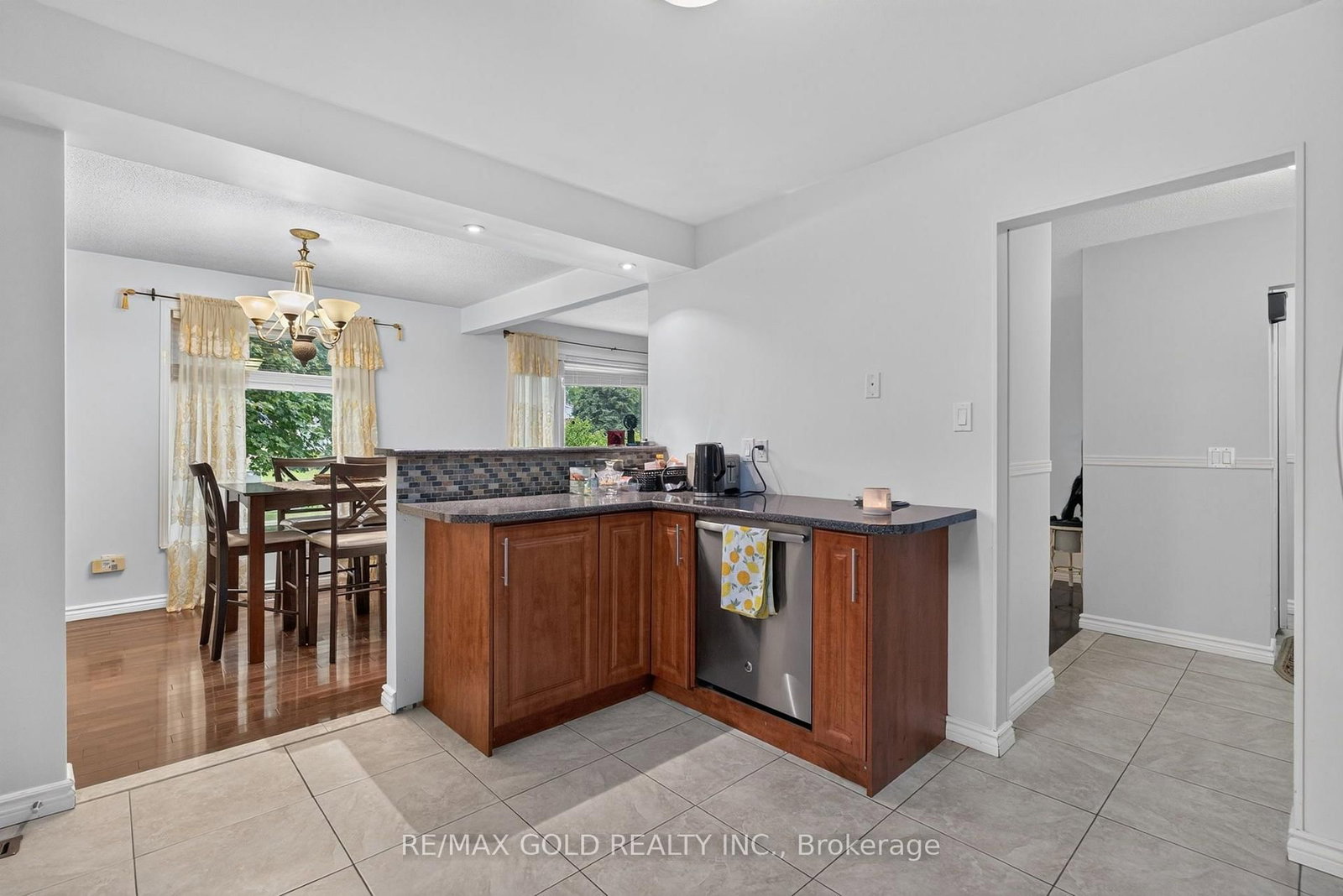 32 Dunblaine Crescent • Brampton, ON photo 16