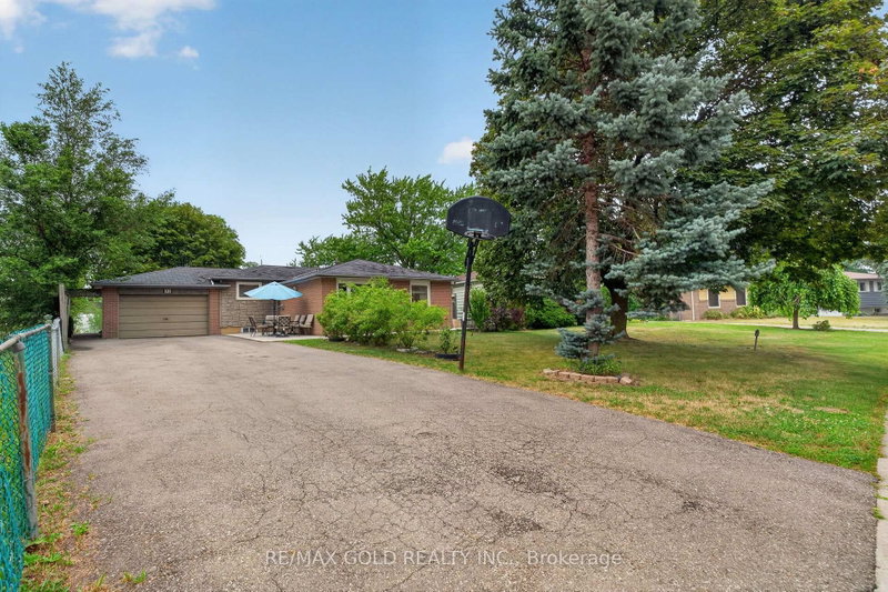 32 Dunblaine Crescent