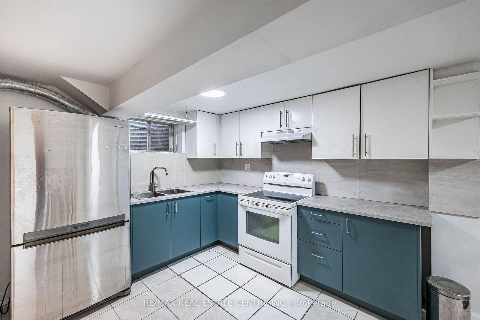 7053 Harwick Drive • Mississauga, ON photo 40