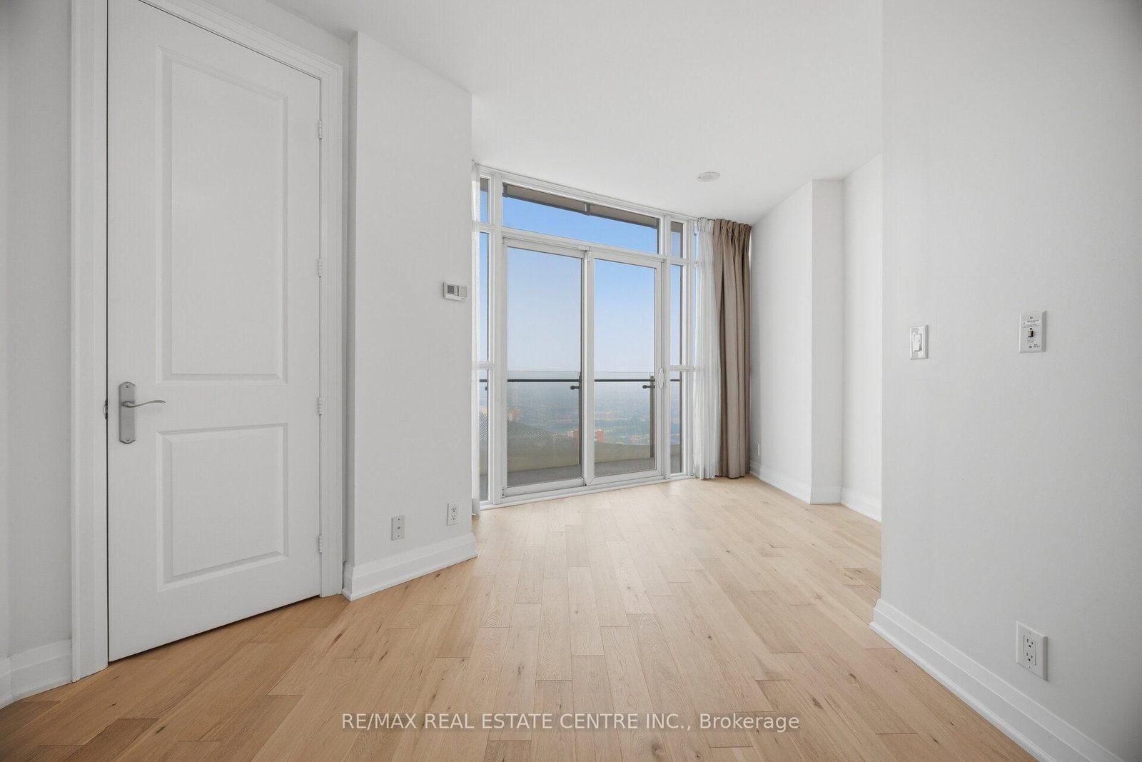 50 Absolute Avenue • #LPH8 • Mississauga, ON photo 22