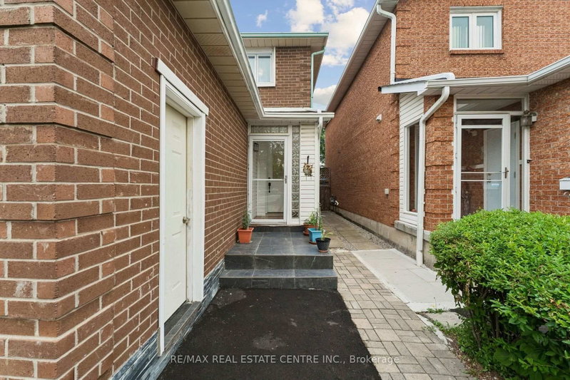 44 Adam Street
