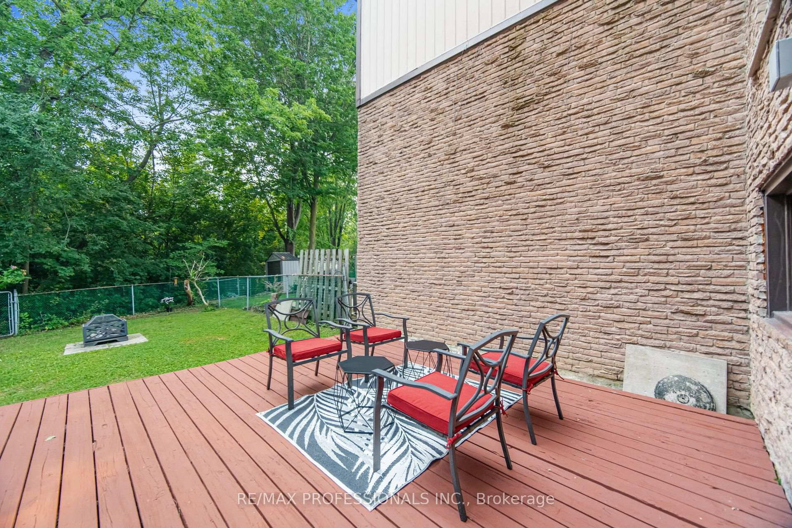 22 Pontiac Court • Brampton, ON photo 35