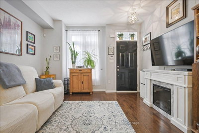 Unit TH2 — 101 The Queensway — photo 5