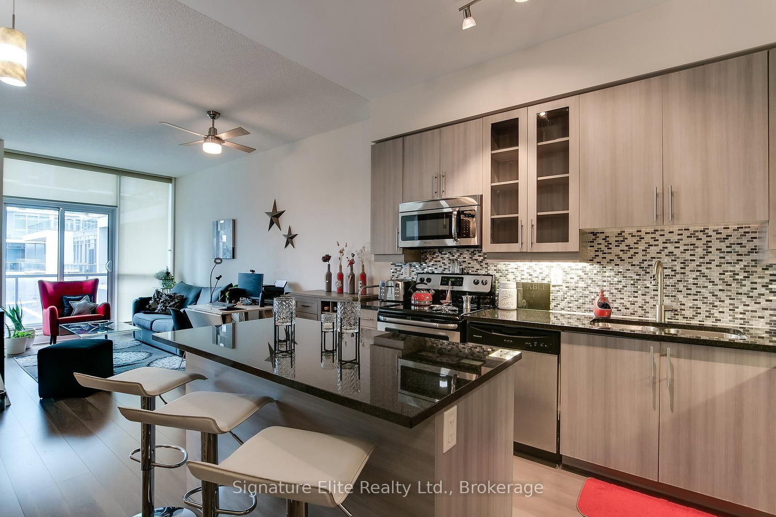 Condo for lease at 526-1185 The Queensway, Toronto, Ontario, M8Z 0C6 - Islington-City Centre West - MLS: W13576468