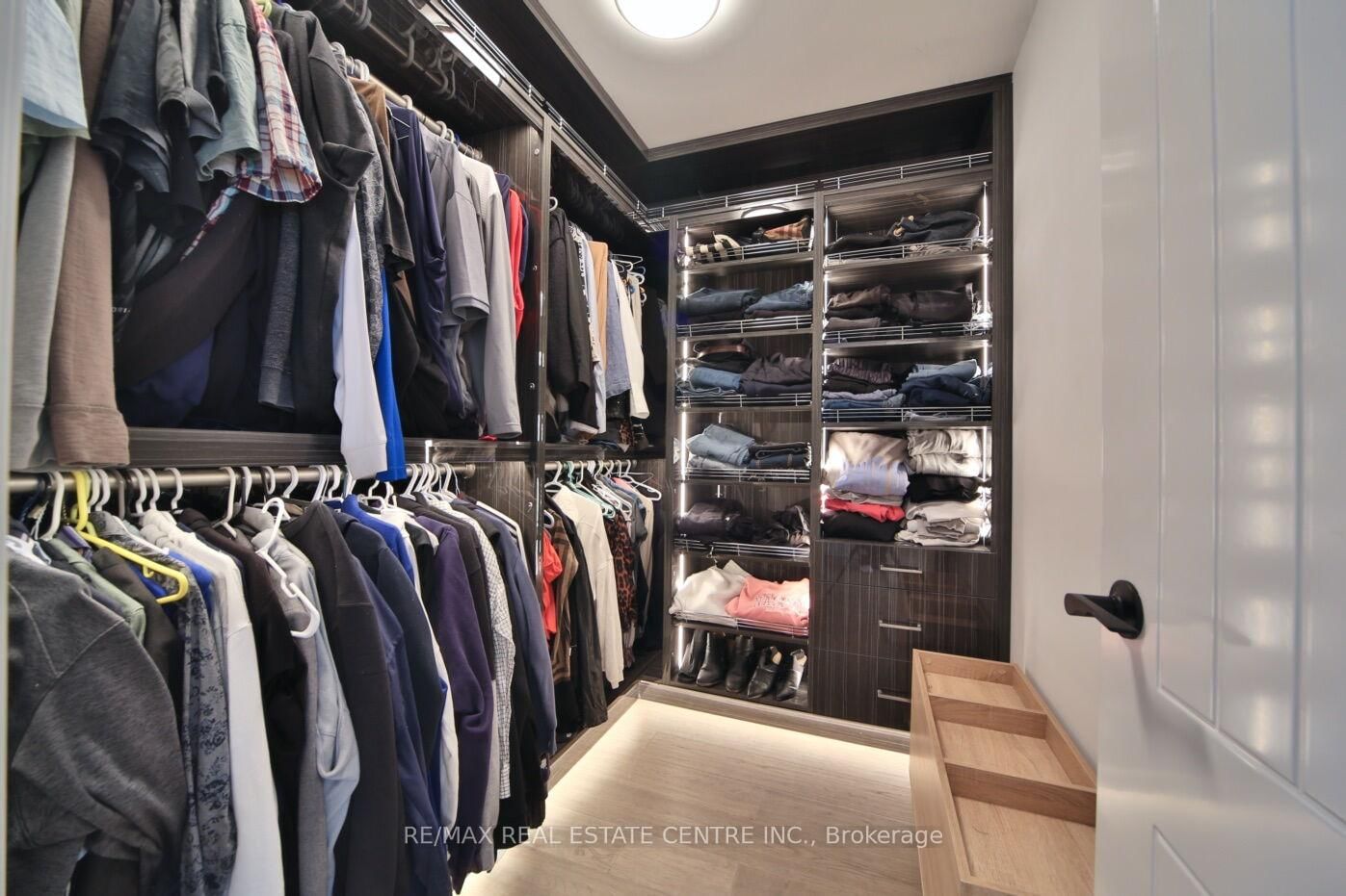 1098 Meredith Avenue • Mississauga, ON photo 27