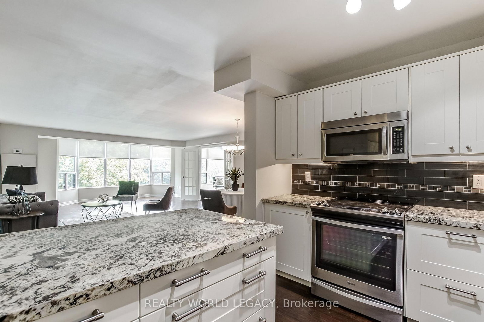 2121 Lakeshore Road • #501 • Burlington, ON photo 15