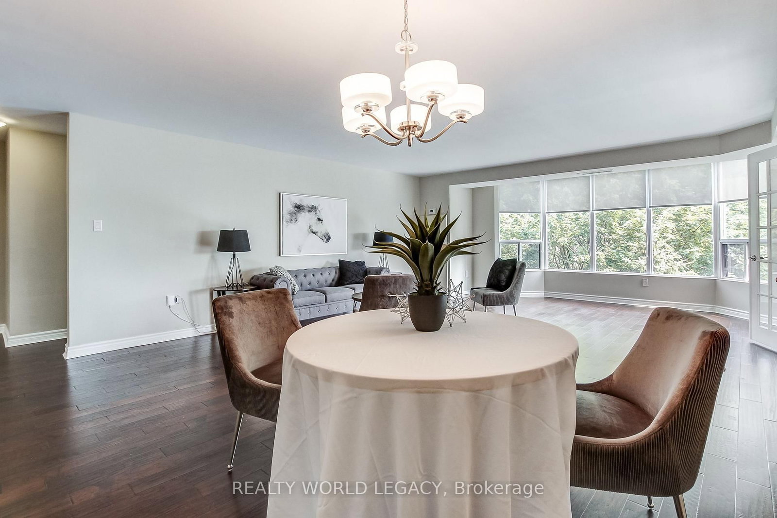 2121 Lakeshore Road • #501 • Burlington, ON photo 18