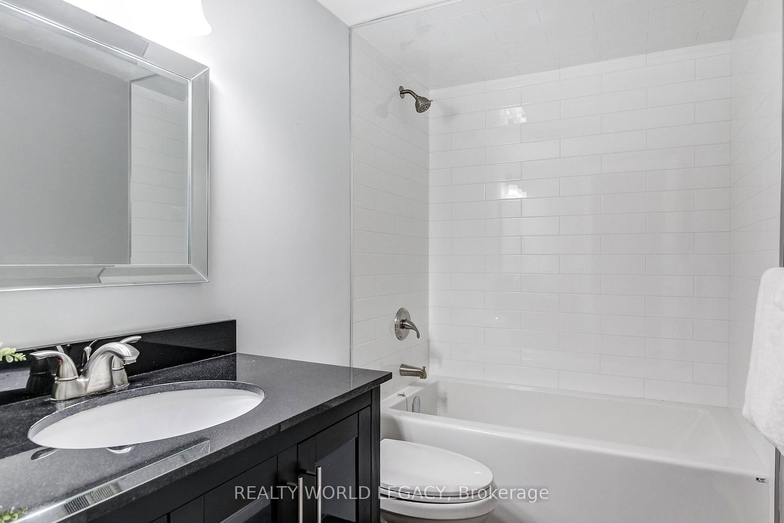 2121 Lakeshore Road • #501 • Burlington, ON photo 32