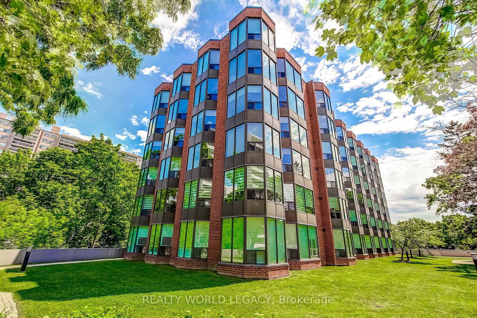 2121 Lakeshore Road • #501 • Burlington, ON photo 43