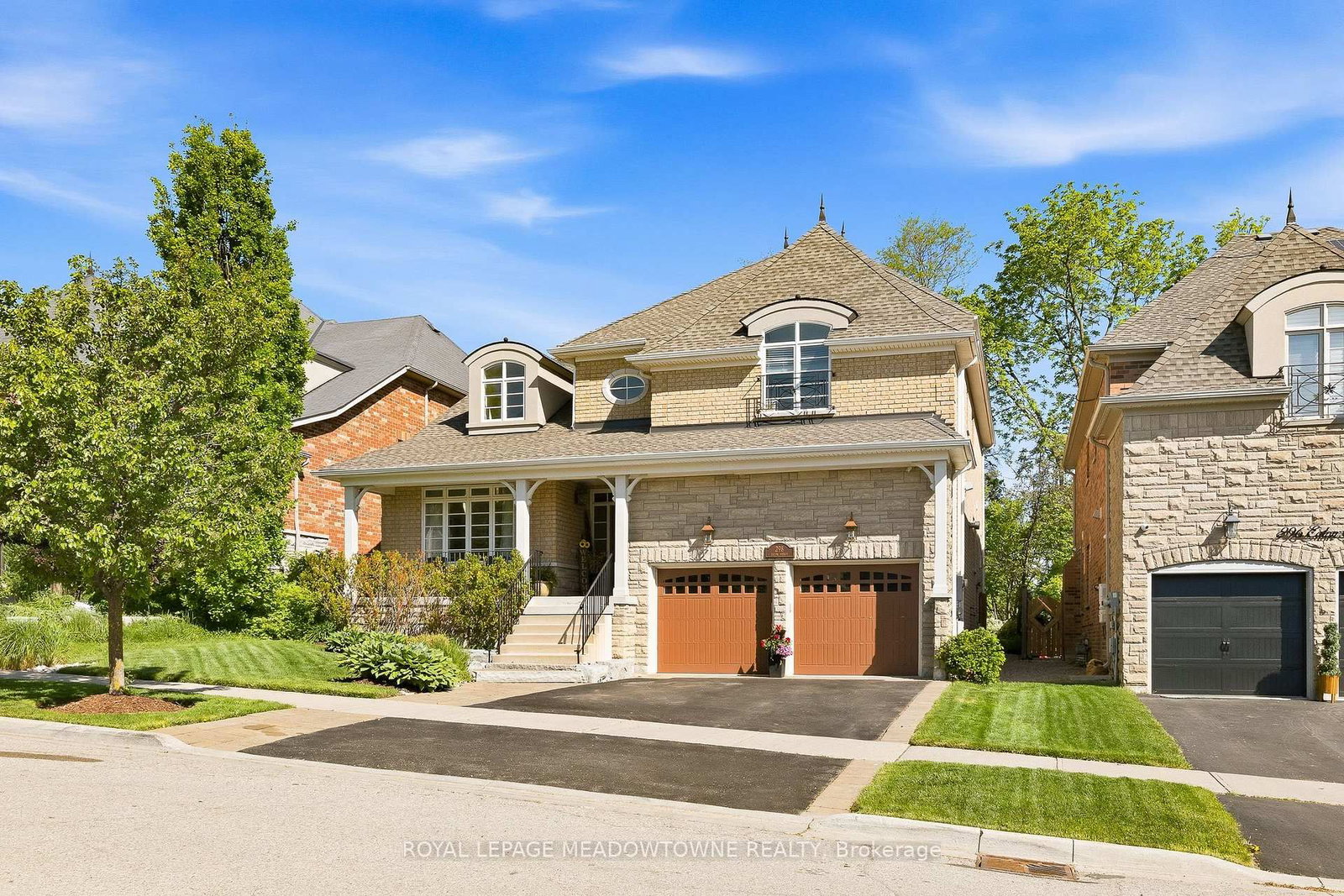 298 Eaton Street • Halton Hills, ON photo 3