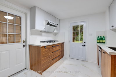 406 Christina Oakville,ON L6K 1H6 — Photo 17