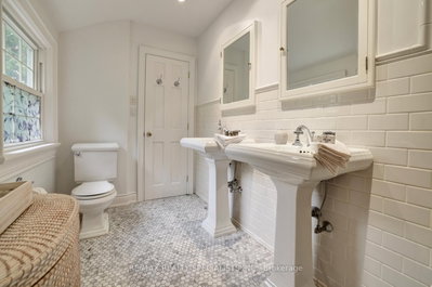 406 Christina Oakville,ON L6K 1H6 — Photo 27