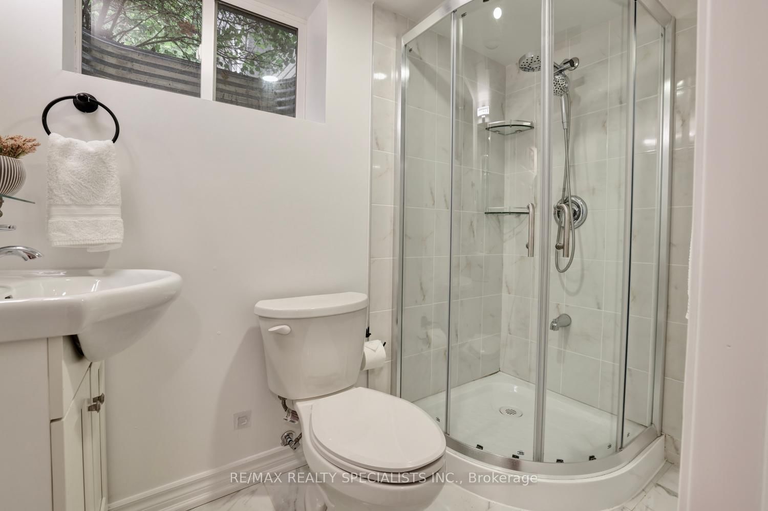 406 Christina Drive • Oakville, ON photo 35