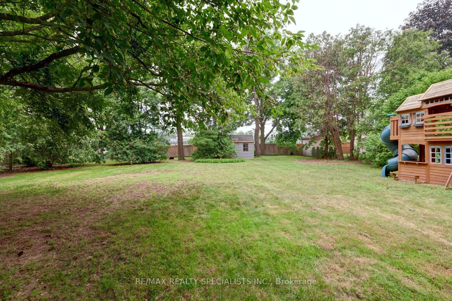 406 Christina Drive • Oakville, ON photo 43